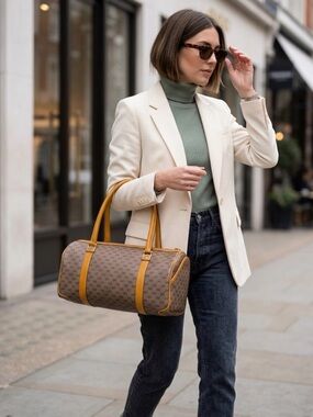 Authentic Gucci Monogram Satchel Vintage Gucci handbag with Gold HW